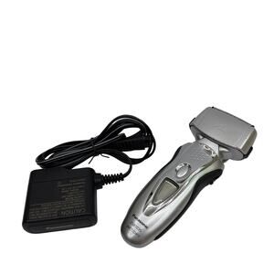 Panasonic ES8103S Wet Dry Electric Shaver Razor with Charger Needs Blades